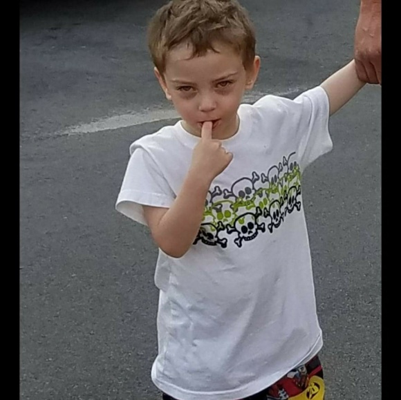 🌻Posh Ambassador🌻 Allison - Picture 6 of 8